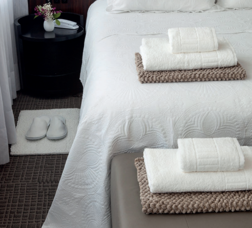 Toalha Unique de Rosto 440g/m² Profissional Branco Hotel 45 x 70cm